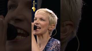 Annie Lennox with "Little Bird" live at #live8 in #2005