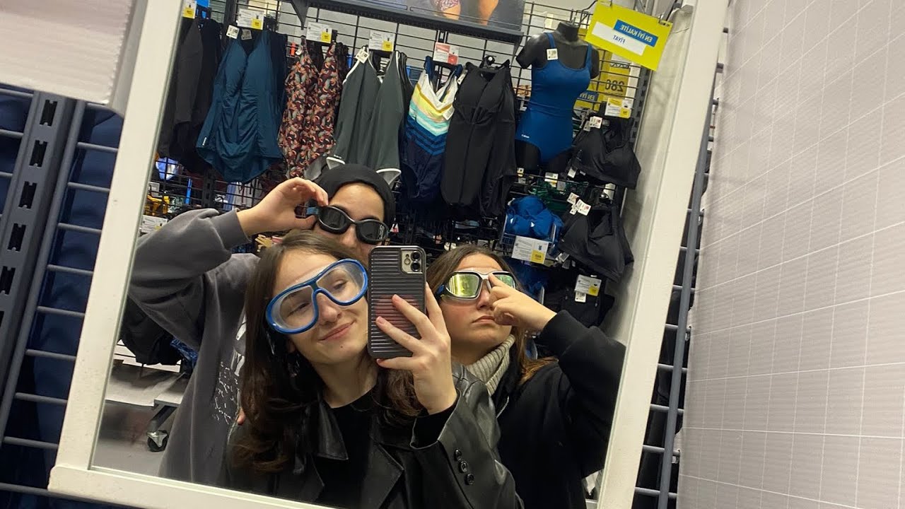 LoL'ü bırakan üç gencin bir günü! ( AVM  DE MAHSUR KALDIK)