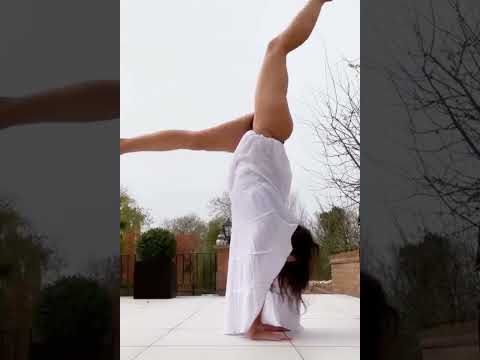 Flexible Yoga Stretching Split #shorts