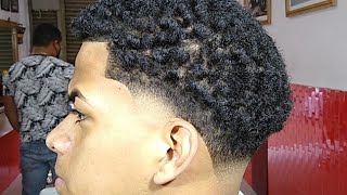 Como tú Barbero  realizado unos *COBIS, TAPER O BLOW OUT* CON EL CABELLO AFRO TUTORIAL DE BARBERIA