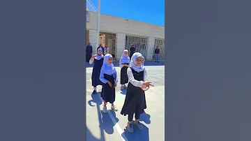 فعالية تلميذات الصف الرابع أقبل قمرك بعد غياب 