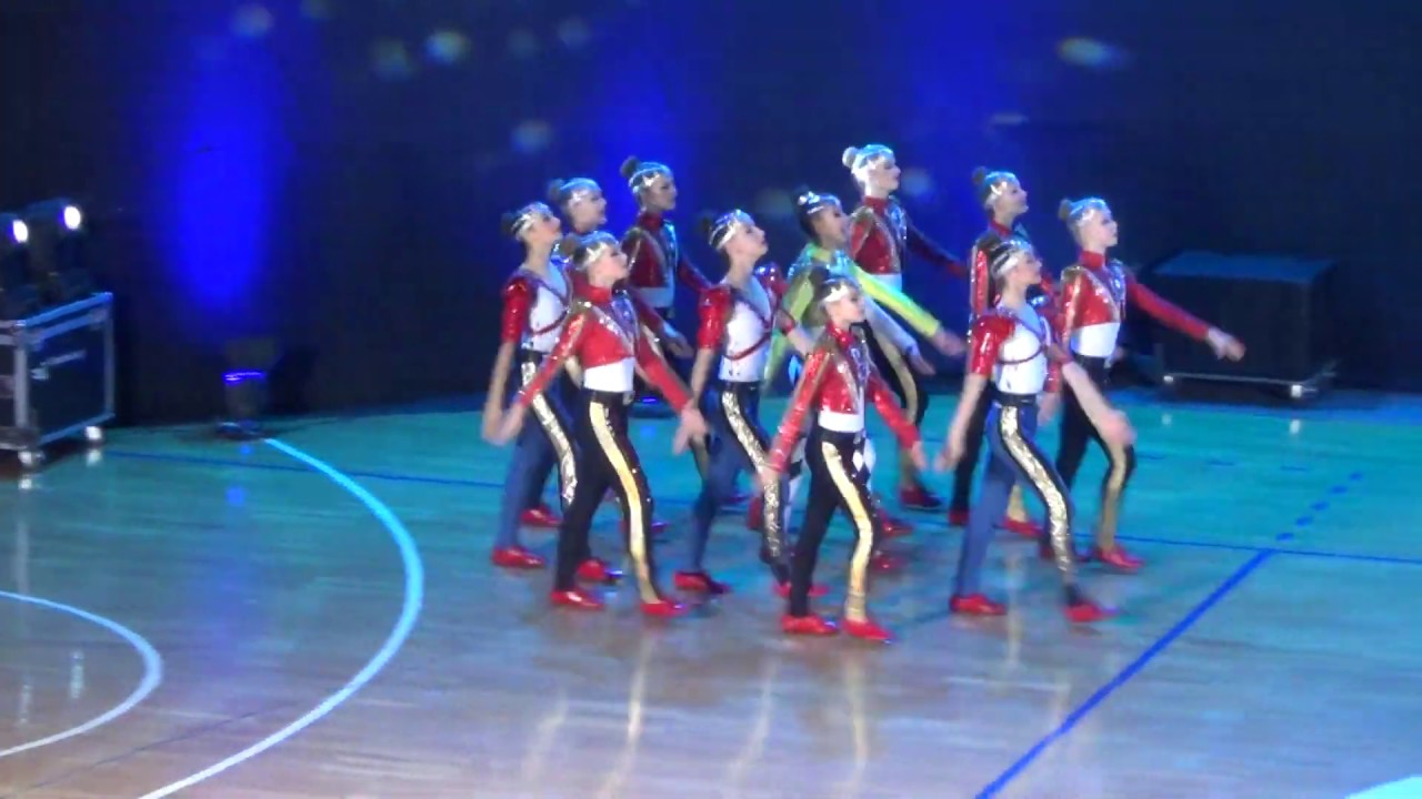 ROCK AND MAGIC SE, Hungary -  Chirio - girls formation - World Cup 2019