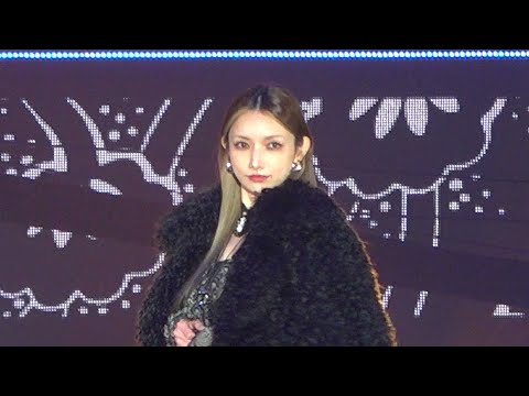 後藤真希、ガルアワにサプライズ登場で圧巻オーラ　堂々ランウェイで会場を圧倒　『Rakuten GirlsAward 2024 AUTUMN／WINTER』