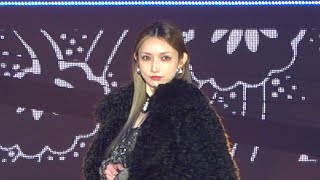 後藤真希、ガルアワにサプライズ登場で圧巻オーラ　堂々ランウェイで会場を圧倒　『Rakuten GirlsAward 2024 AUTUMN／WINTER』