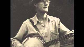 Roscoe Holcomb - Hills Of Mexico chords