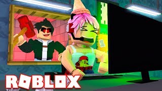 Me Escondo En Una Taquilla Roblox Flee The Facility Espanol - la bestia mas feroz de roblox imposible hackear flee the