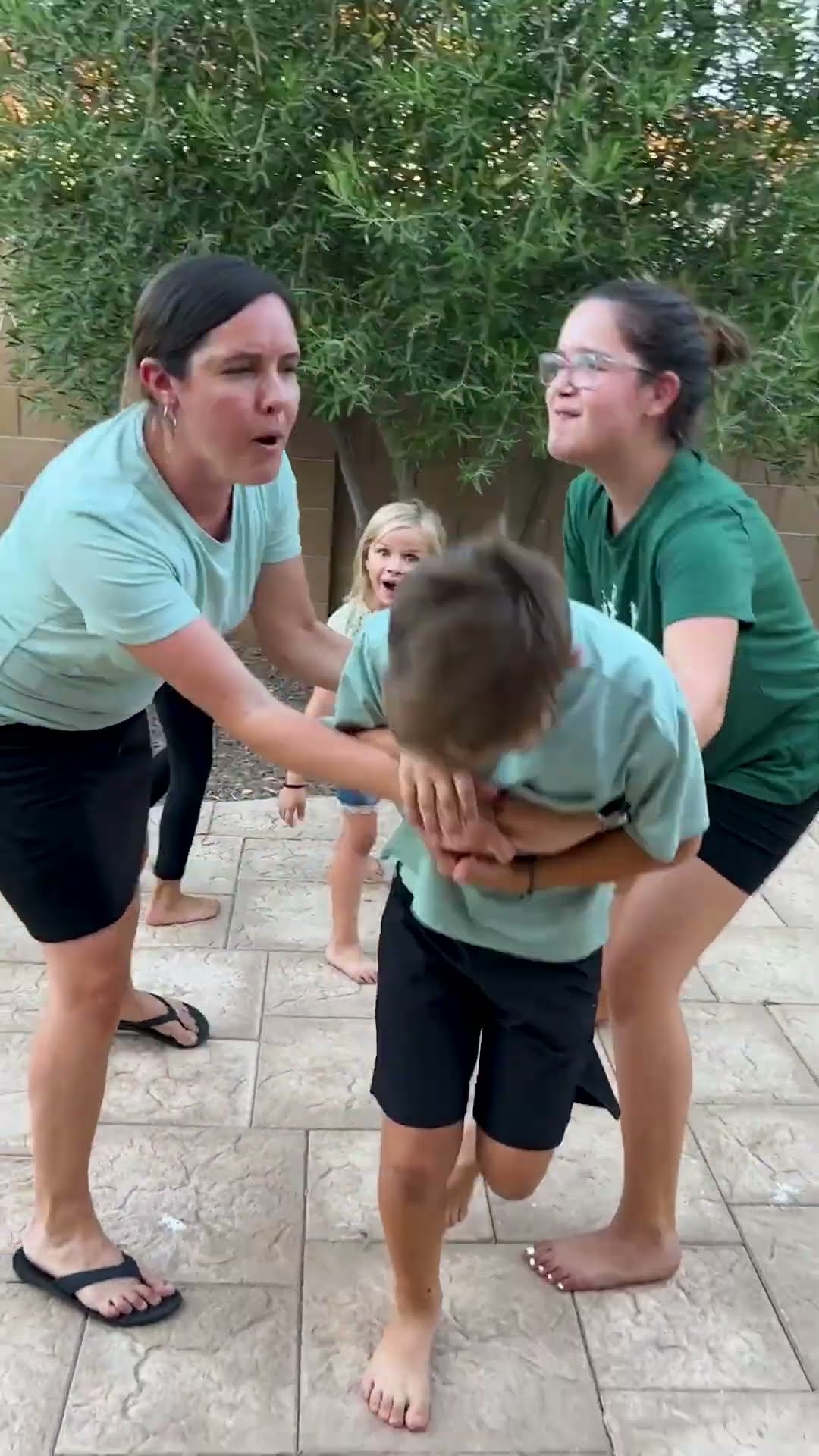 ? #londonbridges #kidssong ? Funny Kids Rap Version
