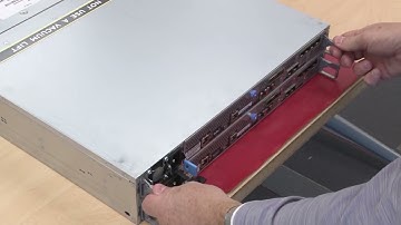 Lenovo ThinkSystem DE6400 and DE6600 removing a fan