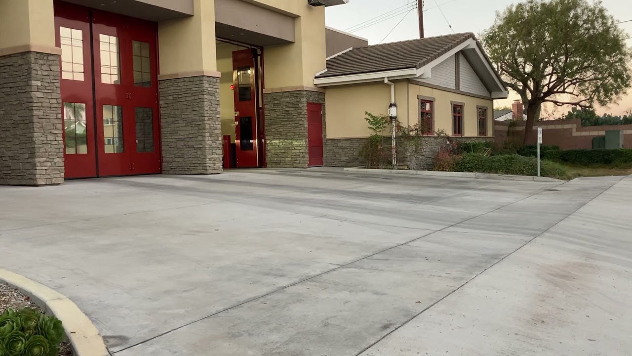 OCFA Engine 17 Responding