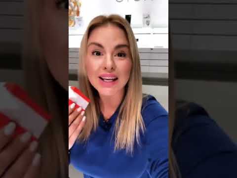 Video: Di Mana Mencarinya?: Anna Semenovich, 40 Tahun, Dengan Belahan Pedas Yang Menggoda Peminat