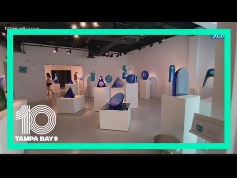 Video: Museum of mittens in St. Petersburg