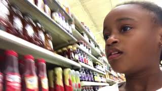 grocery shop racing in walmart me lexi vs nette liese