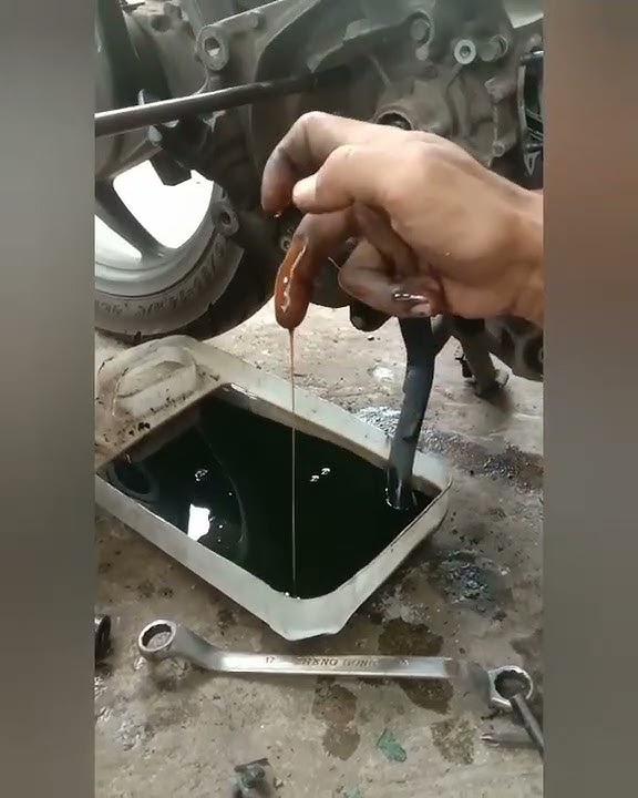 oli palsu perusak mesin