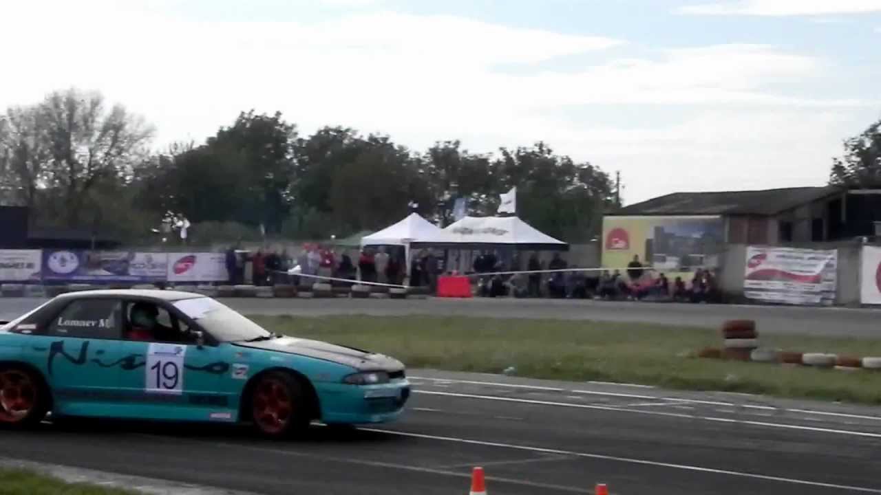 Максим Ломнев ДРИФТ 14окт2012 Усть-Лабинск.MOV