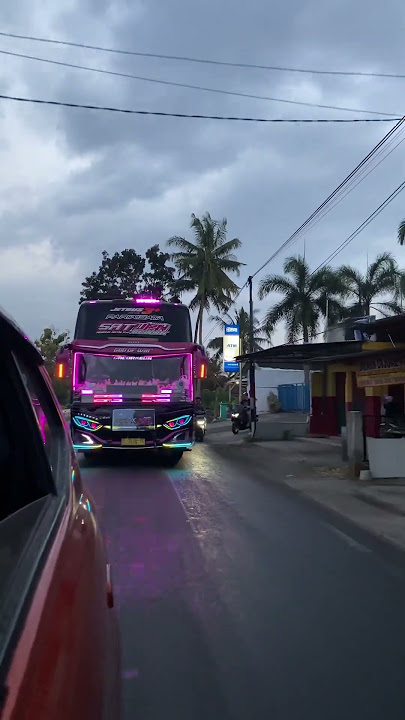 Basuri Marsha And The Bear Saturn #telolet #busmaniacomunity #basuri #basuriv3 #busmania #shorst
