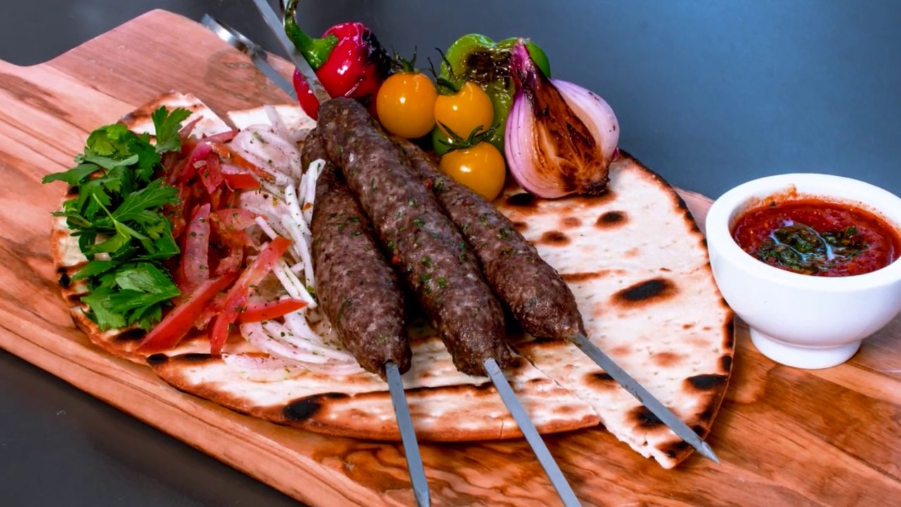 Best 11 Halal Restaurants of the World - YouTube
