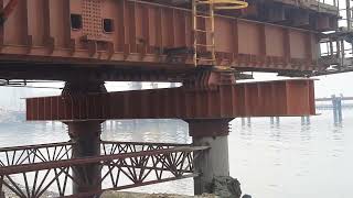 piling gantry shifting