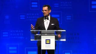 Famous Ty Burrell Receives the Ally for Equality Award Profile