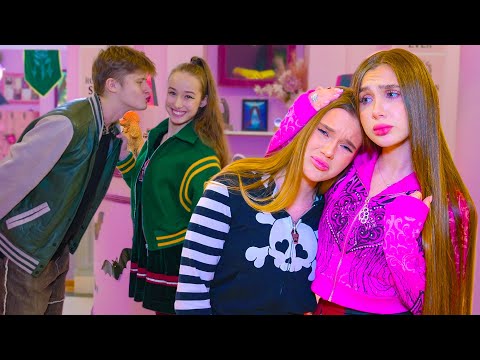 ЧИРЛИДЕРША УВЕЛА ПАРНЯ МОЕЙ ПОДРУГИ 