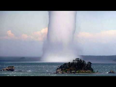Curious Water Moments Caught on Camera. Big Episode
