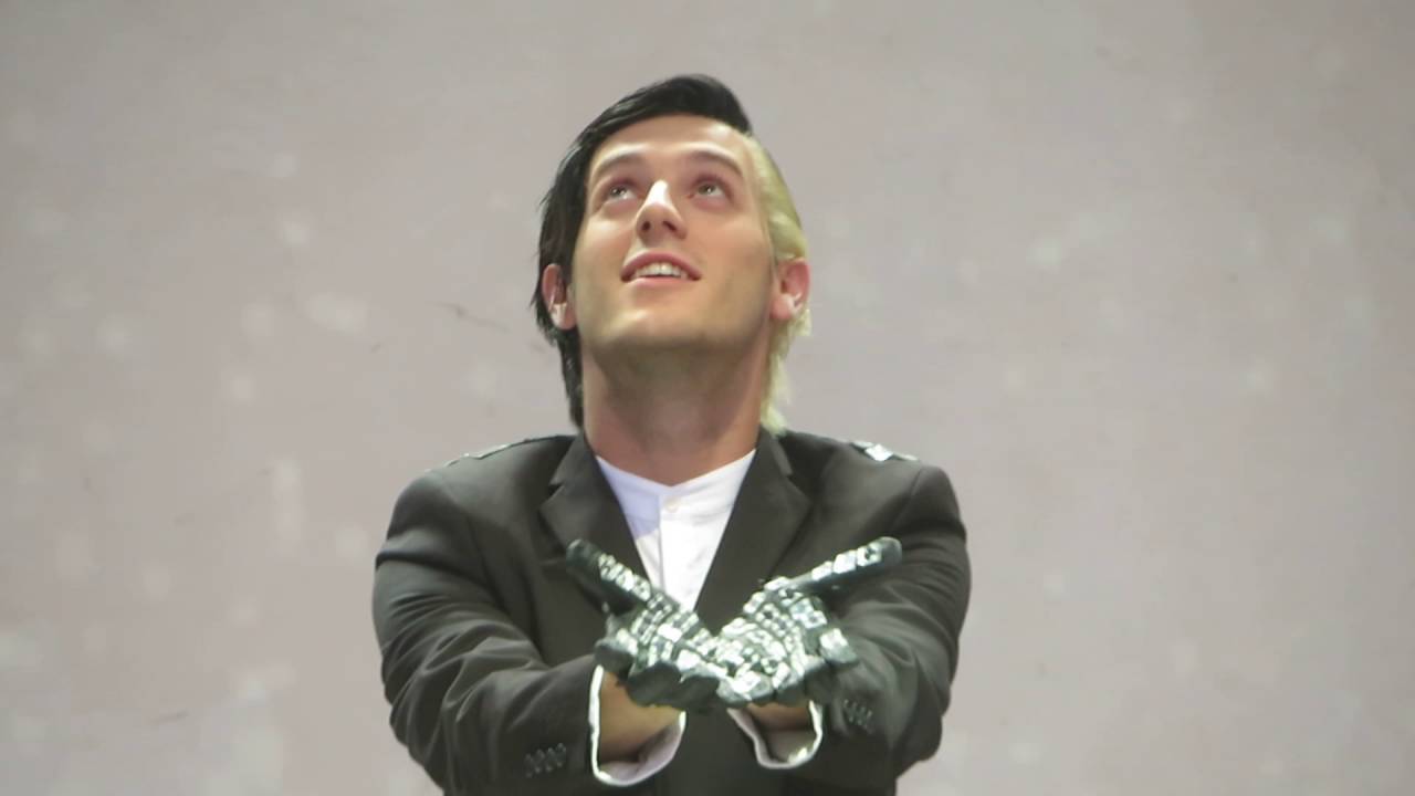 Sia - Diamonds - Live @ Panorama Festival 7-24-16 in HD