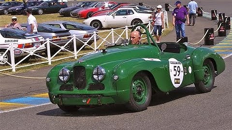 Blender 3D  Car Modelling tutorial of a 1950-54 Jowett Jupiter Part 11 Front of Car Mesh