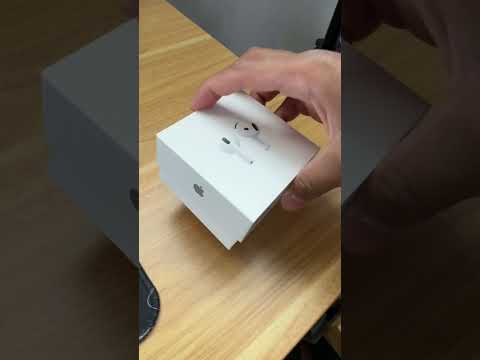 AirPods 4 без кабеля USB-C?