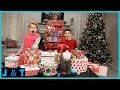 Don't Choose The Wrong Present - Gnome Challenge! I Jake and Ty