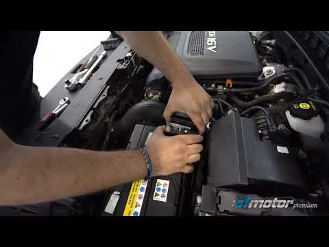 Video: ¿Cómo se quita la batería de un Hyundai i30?