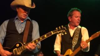 Video thumbnail of "Honey Bee (Tom Petty cover) - Kiefer Sutherland - Buffalo, NY 5/16/16"