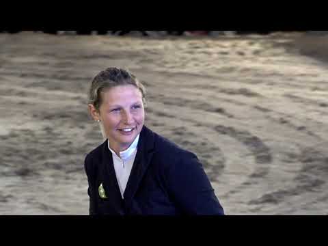 Huldiging Sanne Thijssen bij Jumping Zaerum