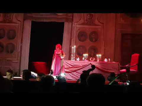 Tosca's kiss