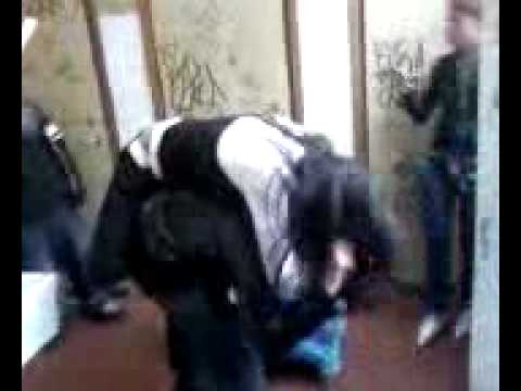 nel bagno dei maschi a scuola - YouTube nel bagno dei maschi a scuola - YouTube