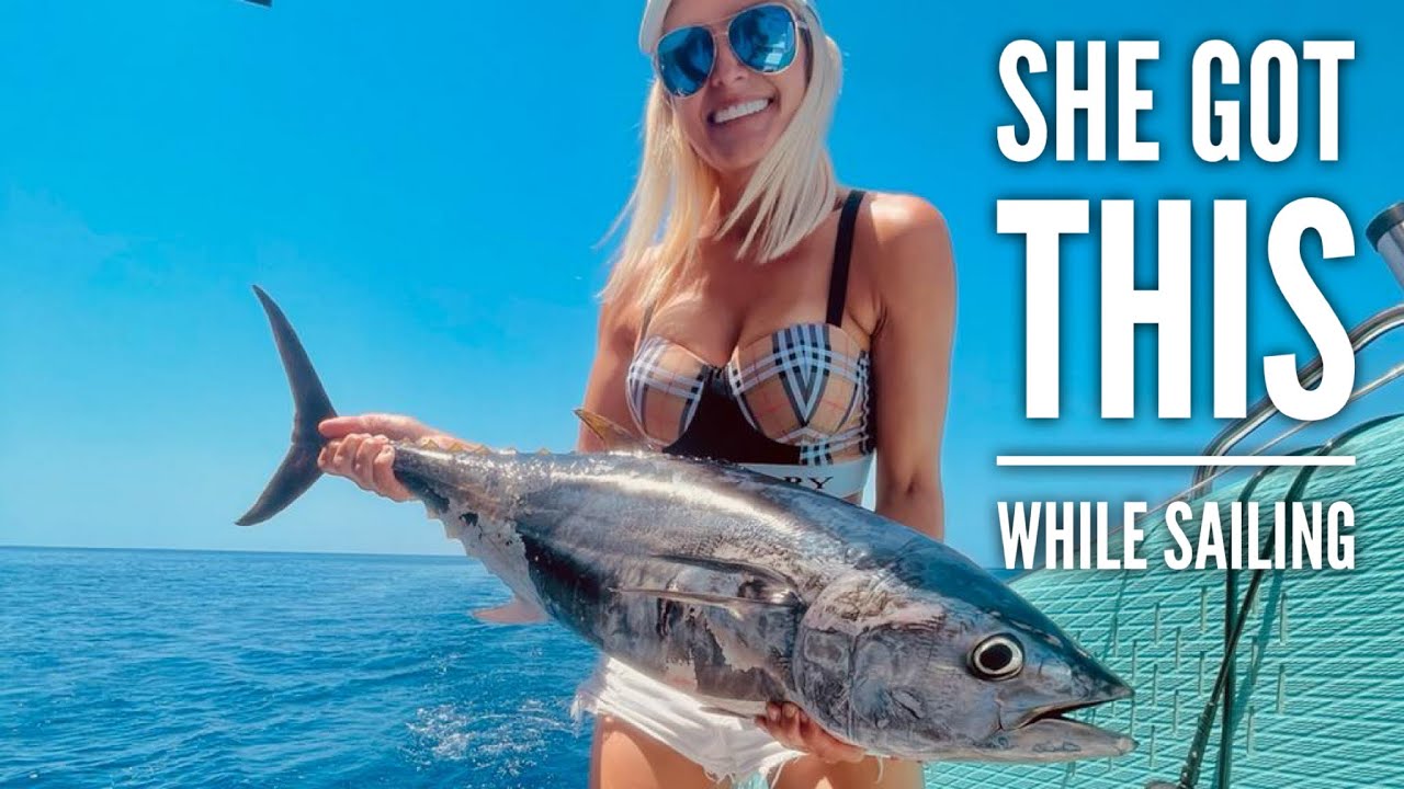 CAUGHT THIS TUNA SAILING TO ITALY I Ep 65