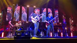 Hotel California by The Classic Rock Show 2022 - Live @Crawley Resimi