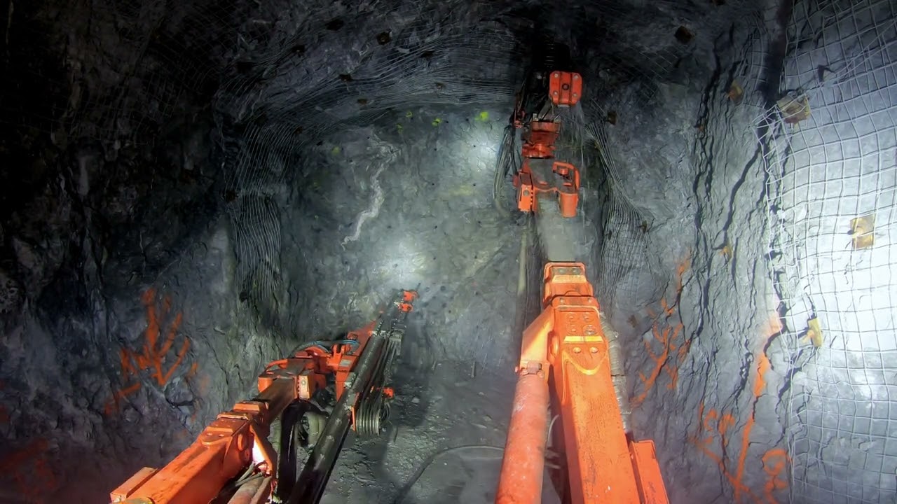 гигантское сверление раунда + 2 удара рассказано