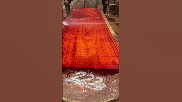 Xẻ ra thấy vân veo và màu gỗ đẹp xuất sắc | Đồ Gỗ Thế Hoàn