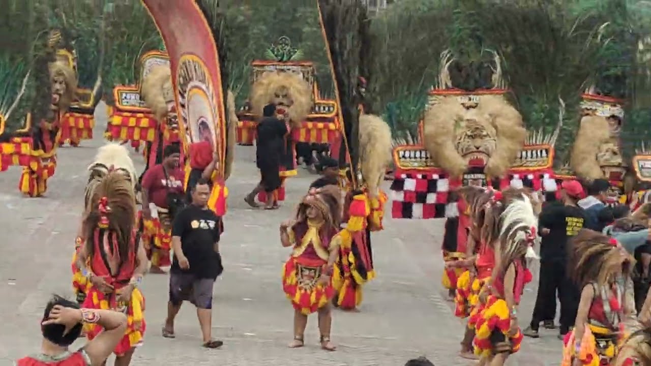 OKE PREN❗ACARA REOG,AN GEDEN DAN BUJANG GANONG PLUS JATHILAN MERIAH DI ALOON ALOON PONOROGO
