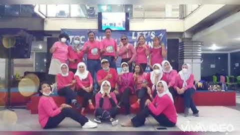 SHOW OF YOUR COLORS Line dance choreo Juli Santoso Pikir Uld Jatim , Demo by TEC Surabaya