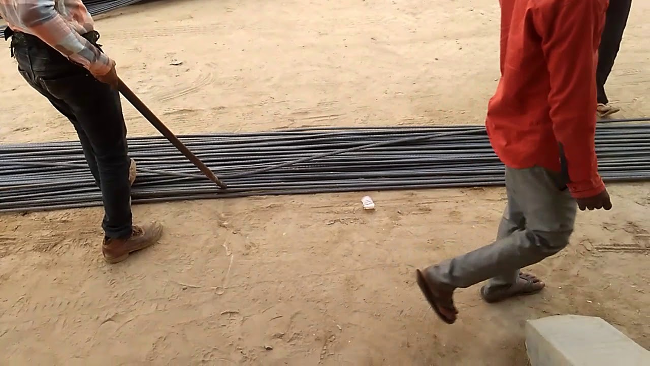 Iron bars getting straight so easily. - YouTube