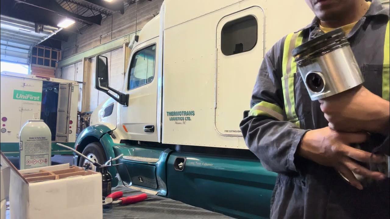 How to install liners, piston and piston ring on dt466 engine/mechanic