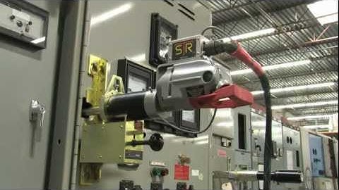 Safe-T-Rack® SRH system for Power Vac Circuit Breakers
