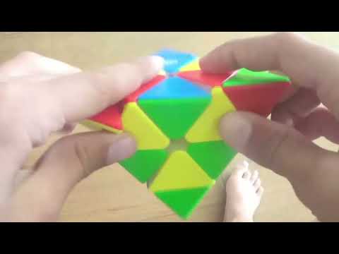 How to Solve a Pyraminx