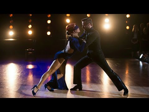Video: Brian Austin Green Trifft Dancing Mit Den Stars Sharna Burgess