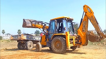Jcb 3dx Backhoe Machine Loading Red Mud in  Sonalika Di 42 Rx and Powertrack Euro 50 Tractor Jcb Jcp