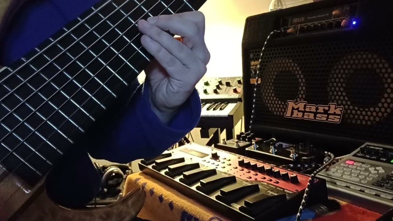 Ambient Bass Guitar  -  Music For 18 Bass Guitars