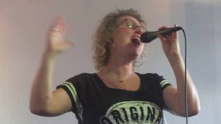 MARLEEN  'I set Fire to the Rain'   tijdens luisterconcert Krijn en Marleen