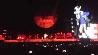 Roger Waters - The Wall live 2013 Padova - Another brick in the wall part 1-2-3 HD.