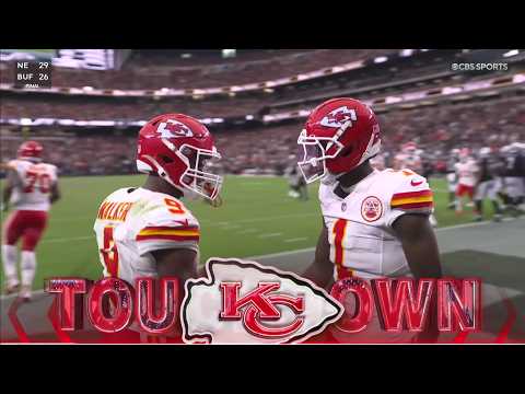 WALKER WALKS IN THE ENDZONE FOR A TD