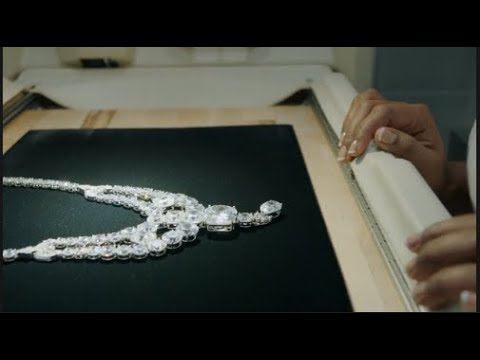 Ocean's 8 - Stealing The Necklace